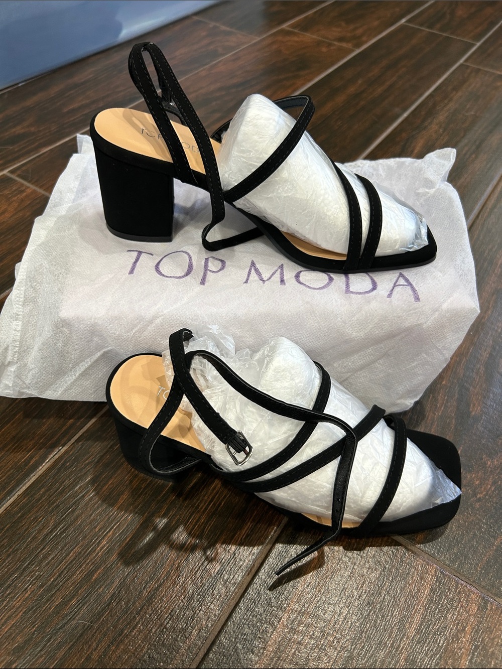 TOP Moda Black Strappy Block Heel Sandals